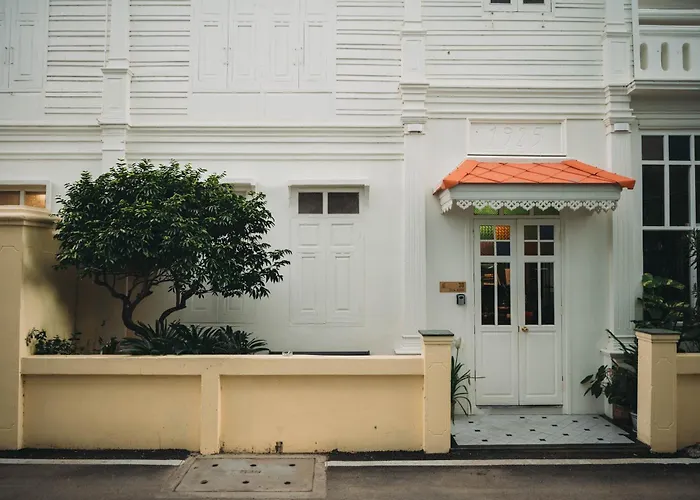 Casa Acero Hotel