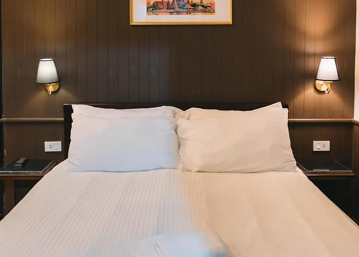 Casa Acero Hotel
